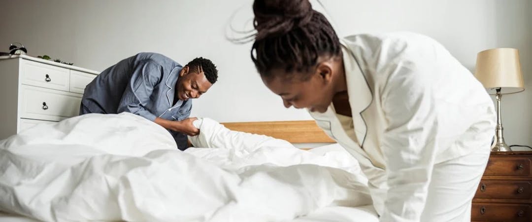 What's the Best Bed Sheet Material for Comfortable Sleep?